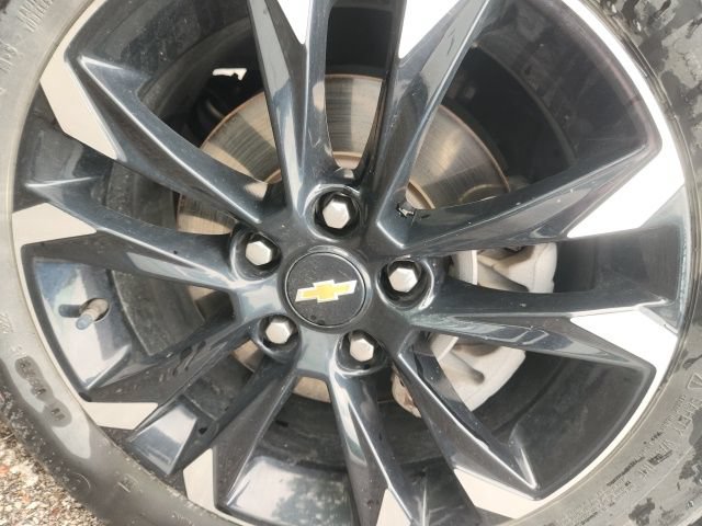 Used 2023 Chevrolet TrailBlazer LT FWD image 2