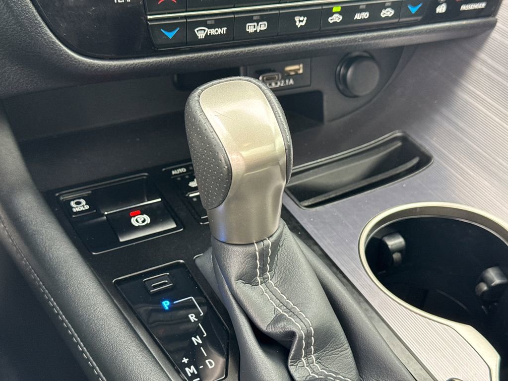 Used 2022 Lexus RX 350 F Sport w/ Accessory Package AWD/4WD image 32