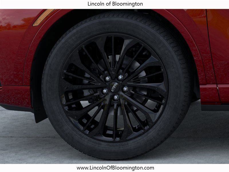 New 2025 Lincoln Corsair AWD w/ Equipment Group 101A image 22