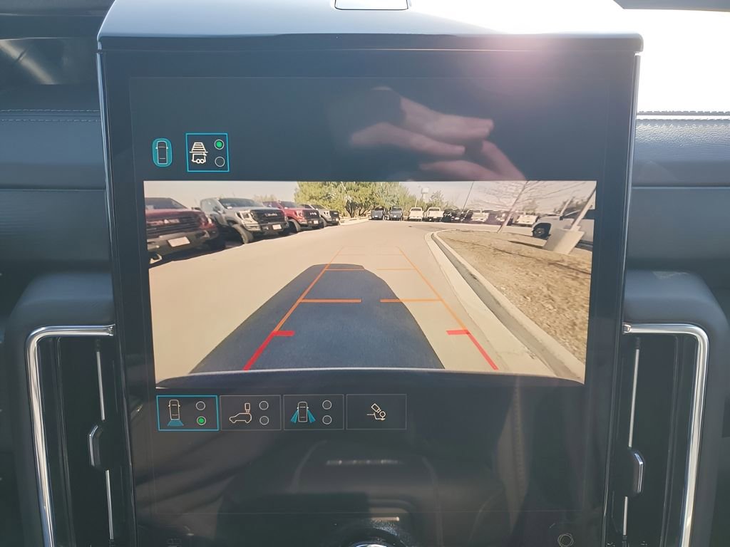 Certified 2025 GMC Yukon Denali image 44