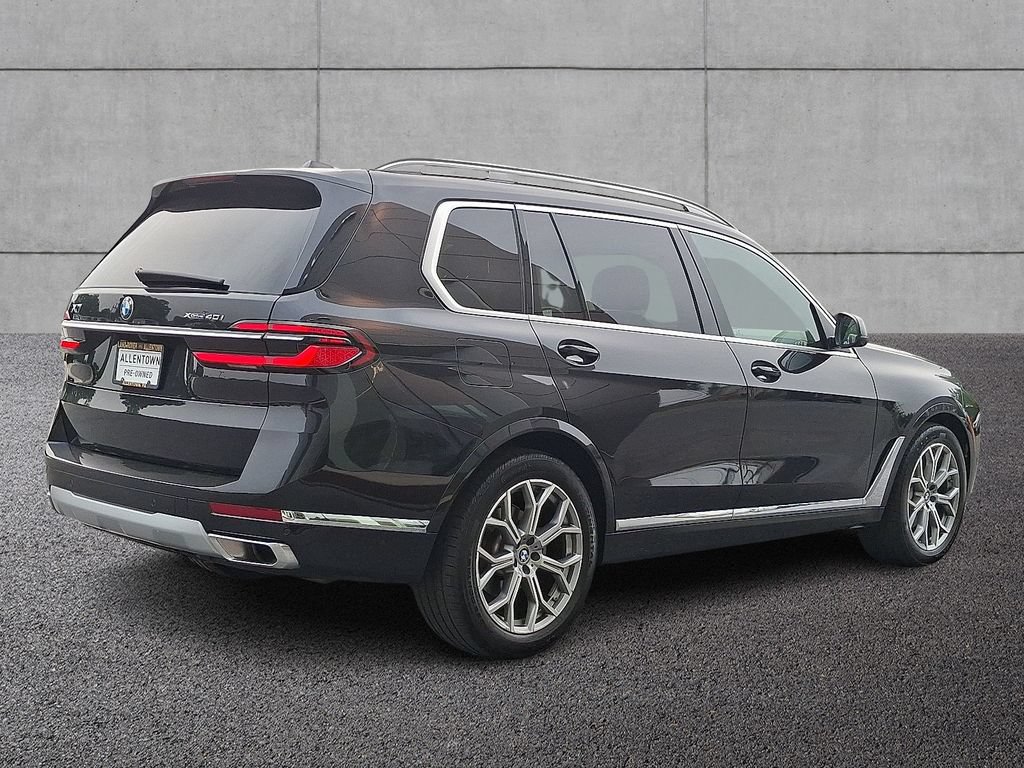 Used 2024 BMW X7 xDrive40i w/ Premium Package AWD/4WD image 4