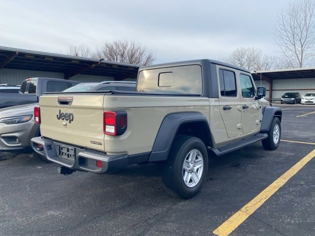 Used 2020 Jeep Gladiator Sport w/ Quick Order Package 24S image 11