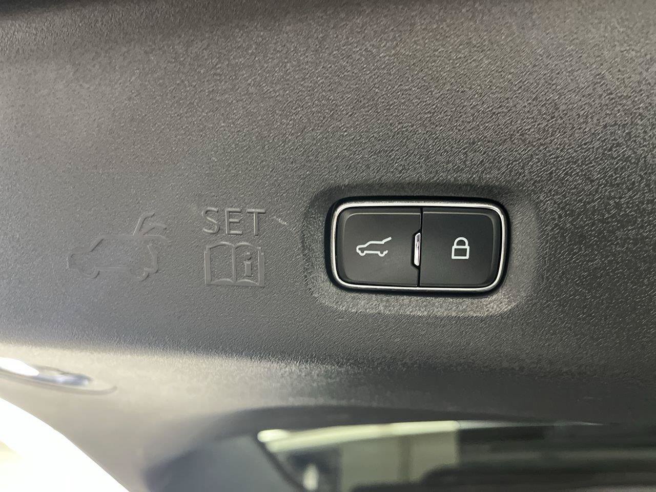 Used 2025 Ford Expedition Tremor AWD/4WD image 38