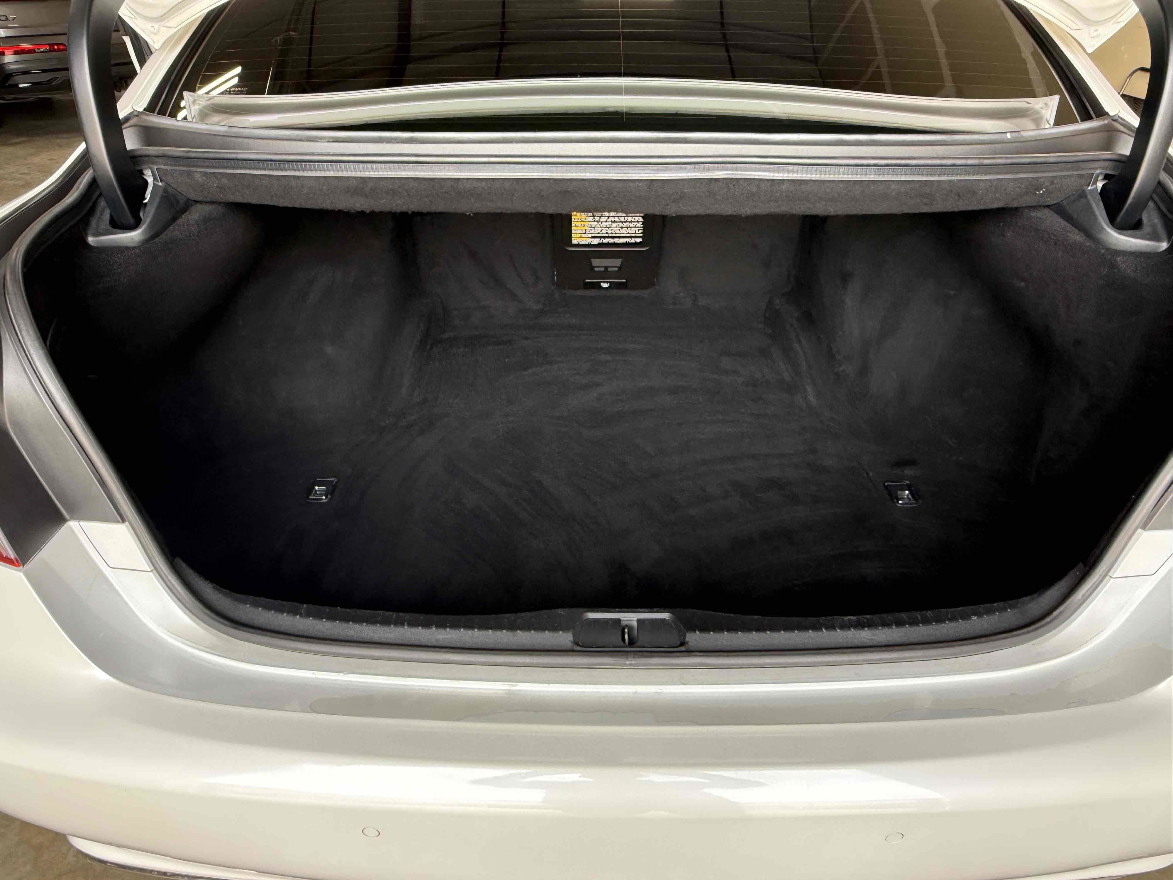 Used 2013 Lexus LS 460 L w/ All-Weather Pkg image 29