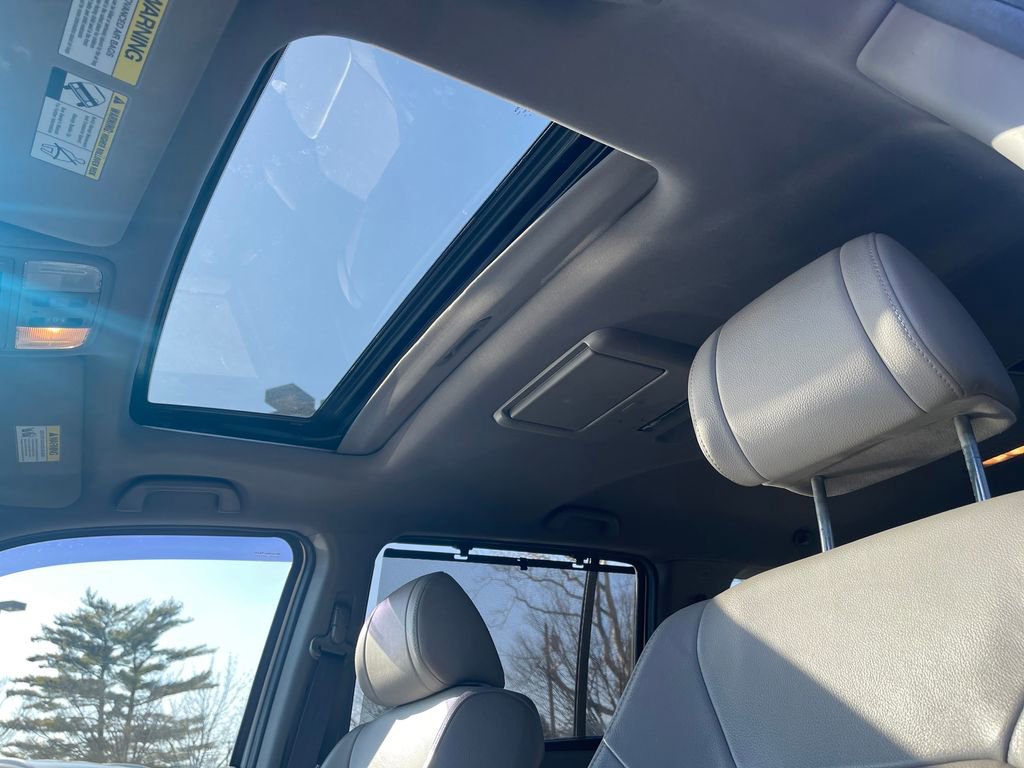 Used 2013 Honda Pilot Touring image 13
