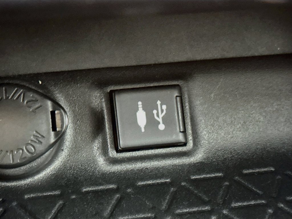 Used 2019 Toyota RAV4 XLE w/ Convenience Package AWD/4WD image 22
