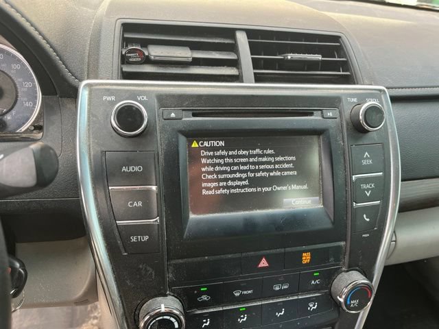 Used 2016 Toyota Camry LE FWD image 12