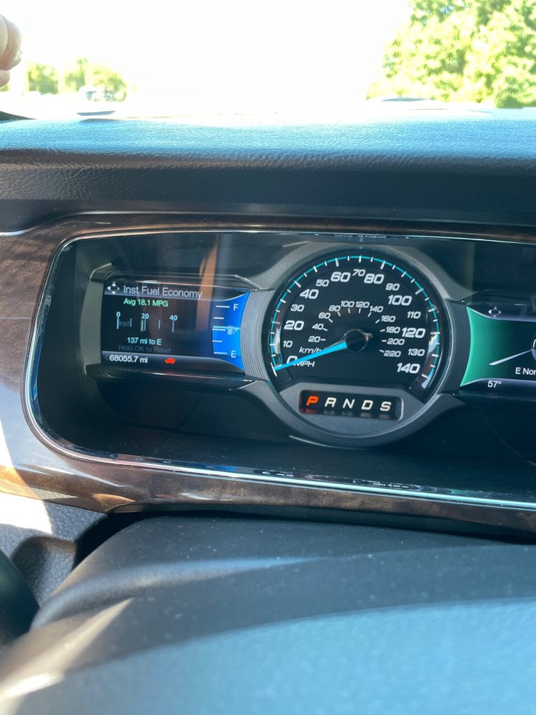 Used 2014 Ford Taurus Limited w/ Equipment Group 301A AWD/4WD image 12
