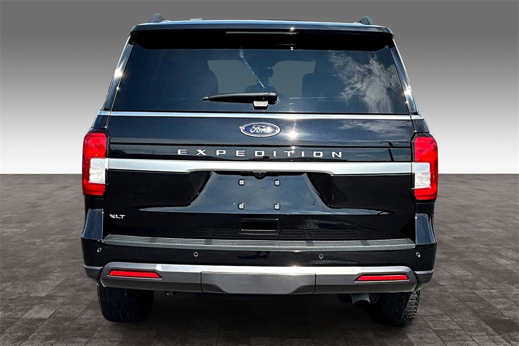 Used 2024 Ford Expedition XLT image 26