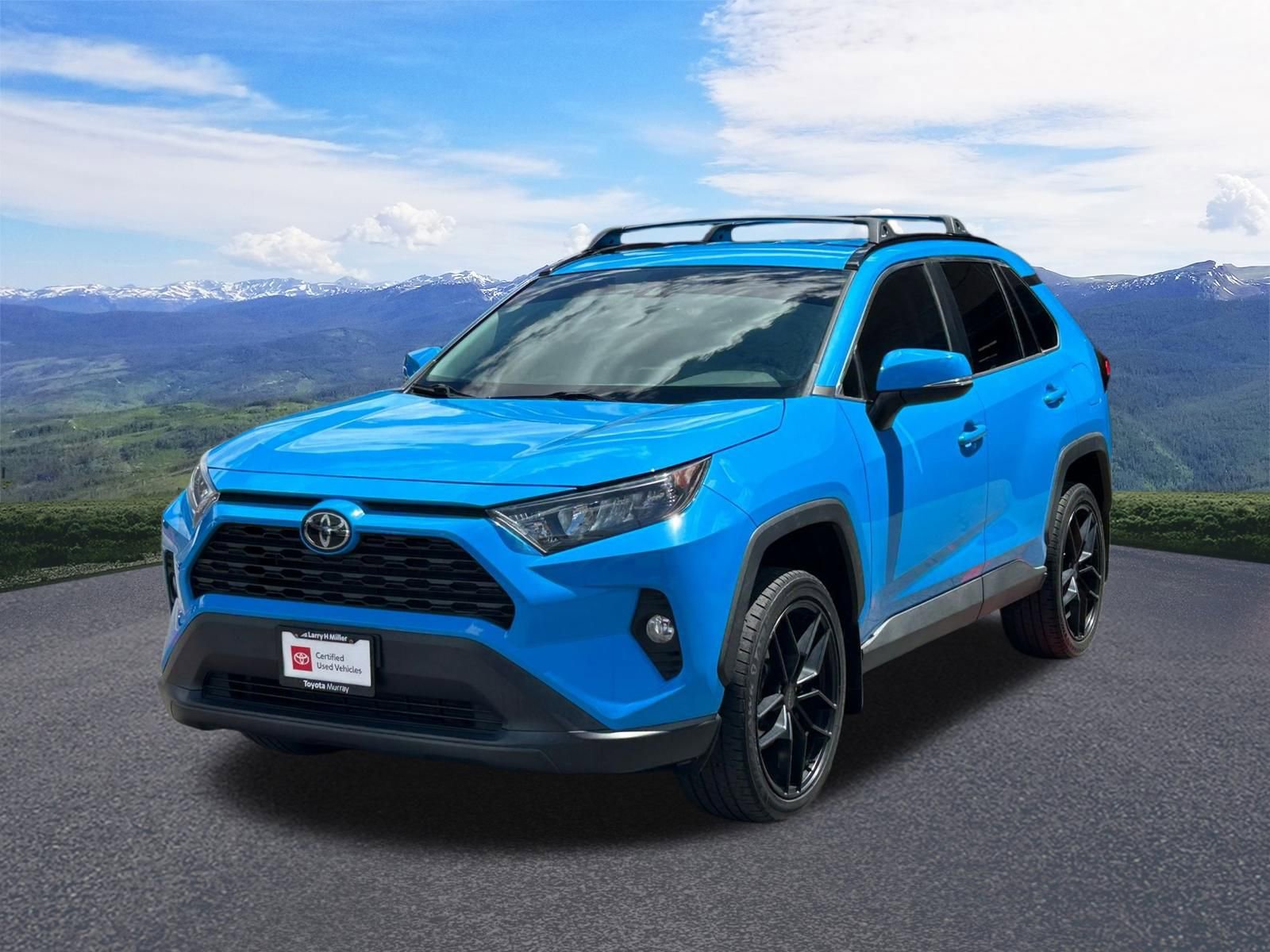 Used 2020 Toyota RAV4 LE w/ Carpet Mat Package AWD/4WD video 1