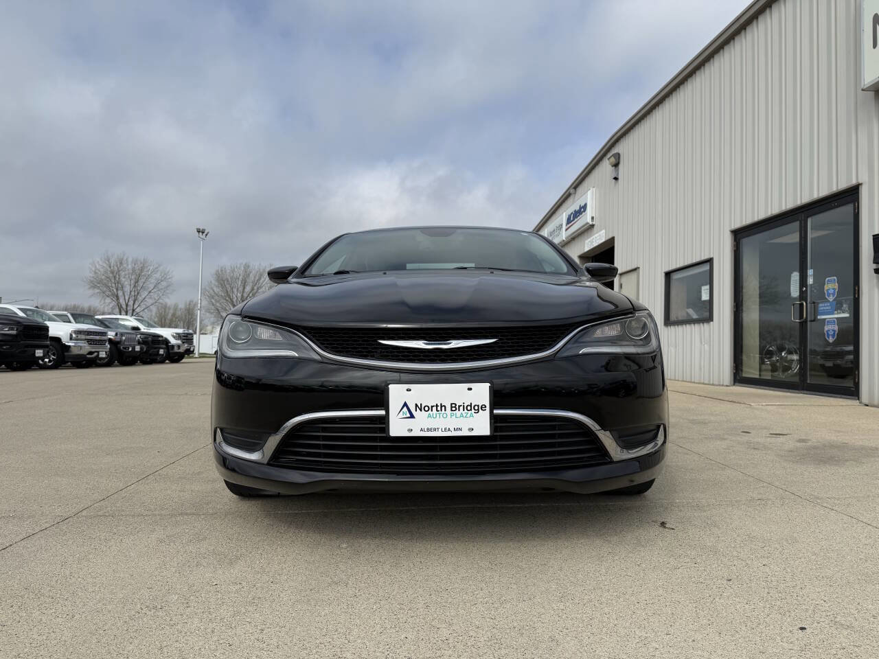 Used 2016 Chrysler 200 Limited Platinum w/ Comfort & Convenience Group image 22