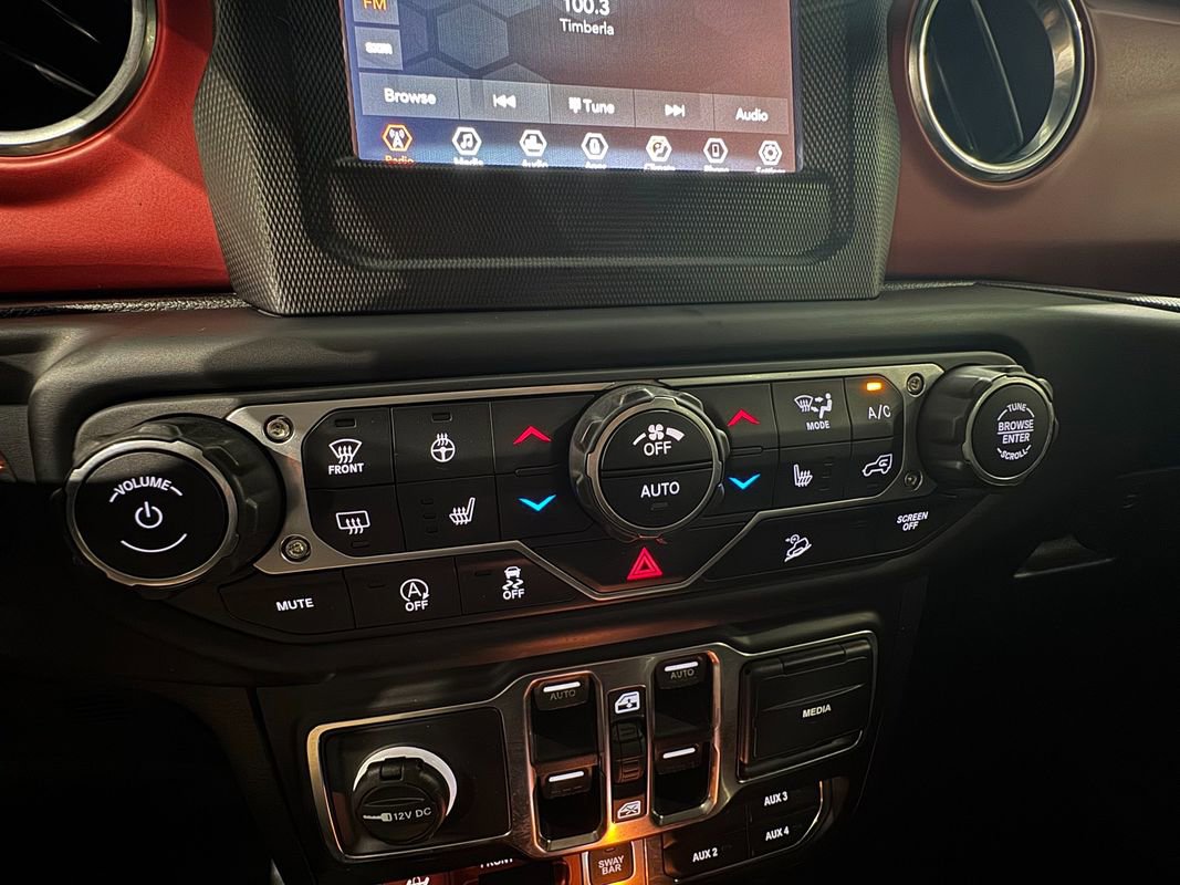 Used 2018 Jeep Wrangler Unlimited Rubicon w/ LED Lighting Group image 19