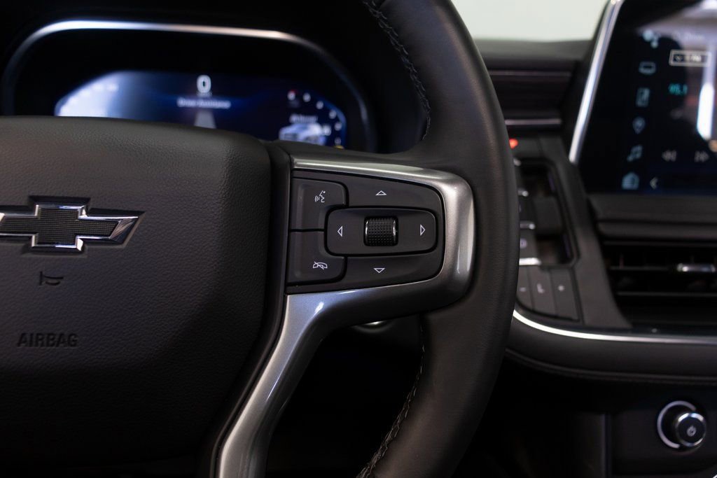 Used 2024 Chevrolet Suburban Z71 w/ Luxury Package image 31
