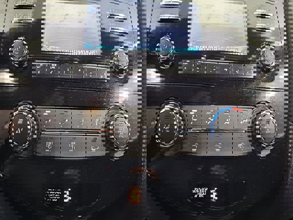 Used 2017 Nissan Rogue S image 26