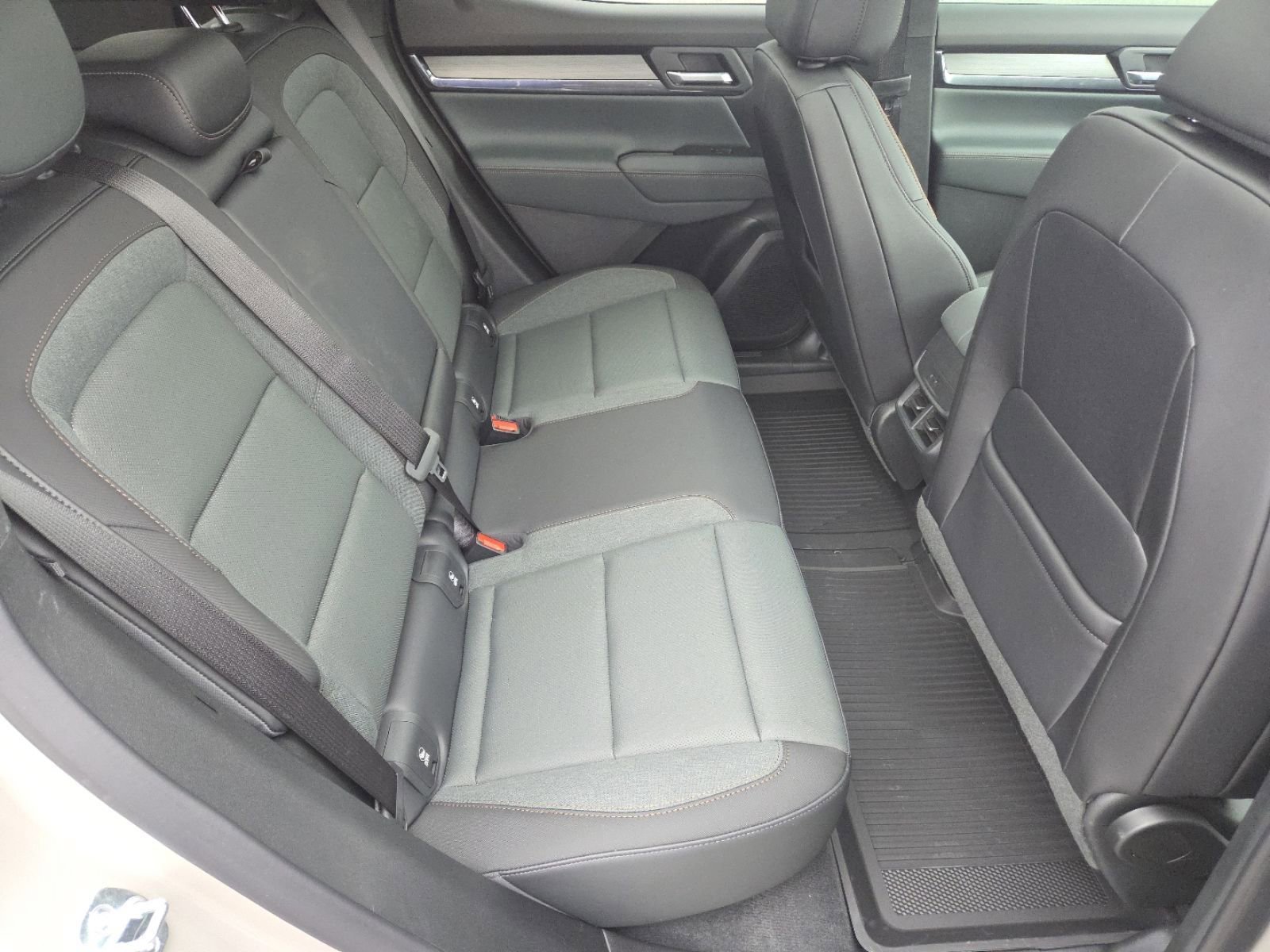 New 2026 GMC Terrain AT4 w/ Technology Package II image 25