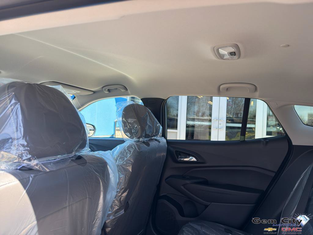 New 2026 Chevrolet Trax ACTIV FWD image 12
