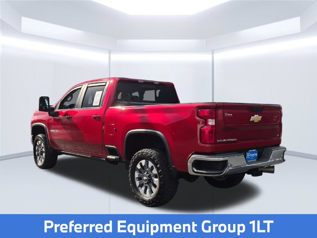 Used 2022 Chevrolet Silverado 2500 LT w/ Convenience Package AWD/4WD image 3