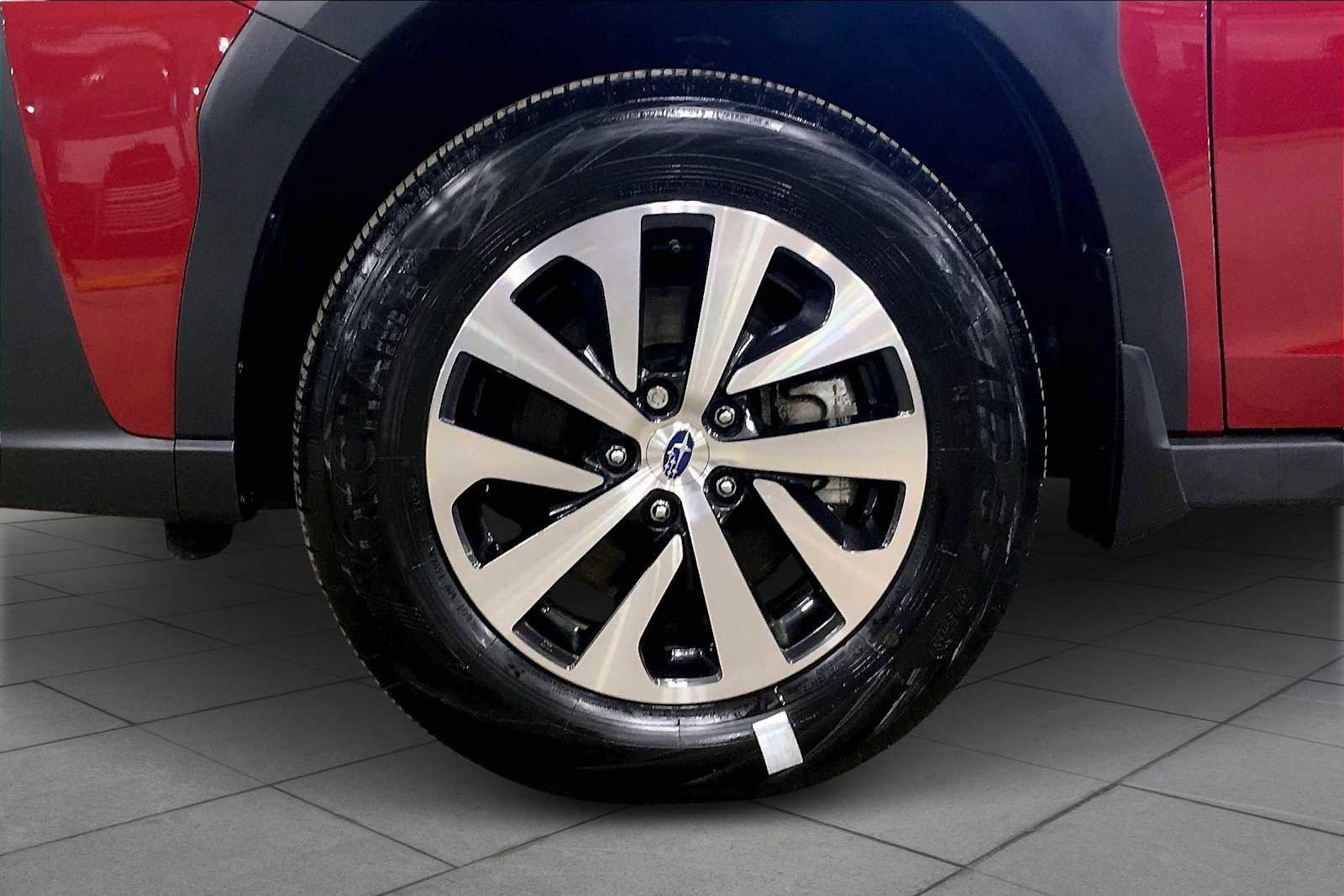 Certified 2025 Subaru Outback Premium image 10