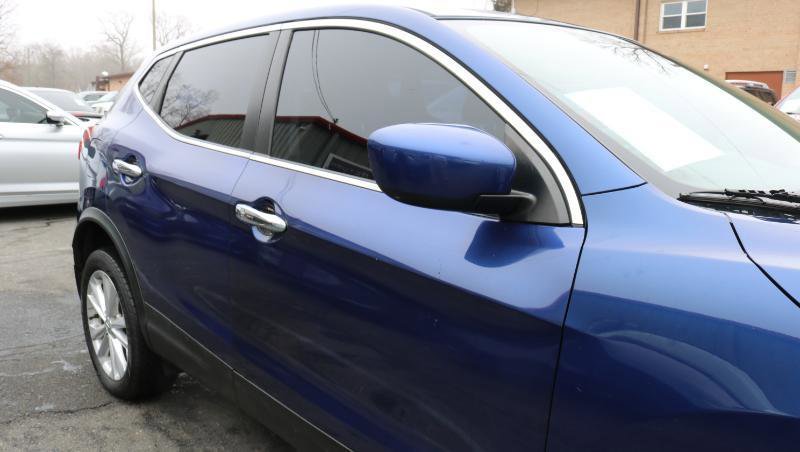 Used 2018 Nissan Rogue Sport S w/ S Appearance Package image 9