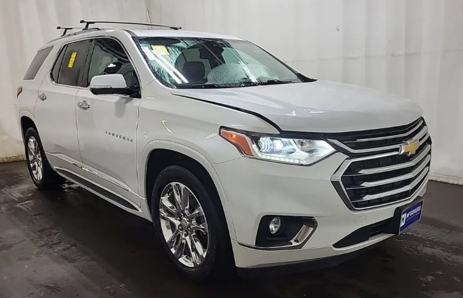 Used 2020 Chevrolet Traverse High Country w/ LPO, 'HIT The Road' Package AWD/4WD image 4