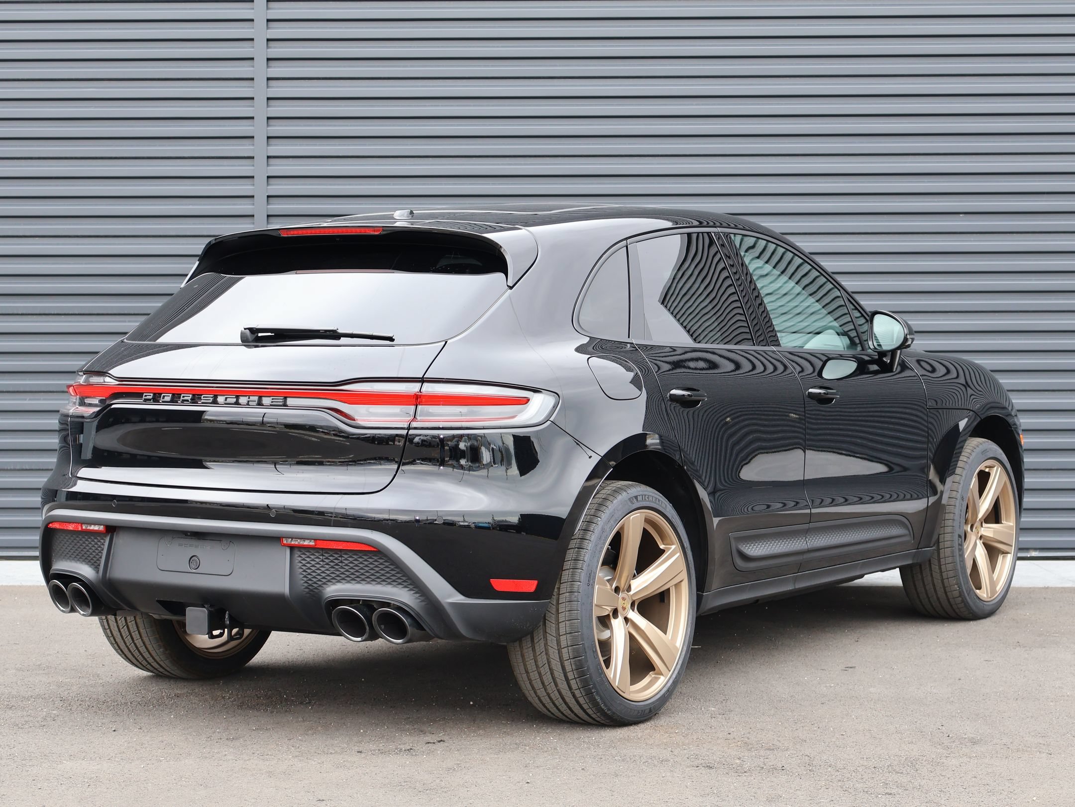 New 2026 Porsche Macan AWD/4WD image 9