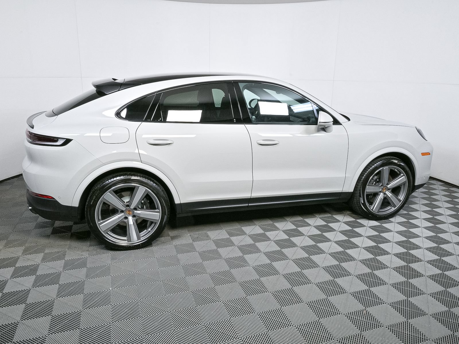 New 2026 Porsche Cayenne Coupe AWD/4WD image 27