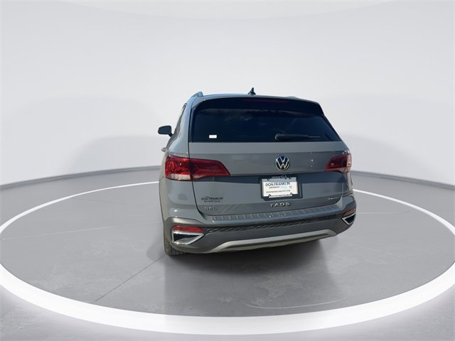 Used 2024 Volkswagen Taos SEL image 7