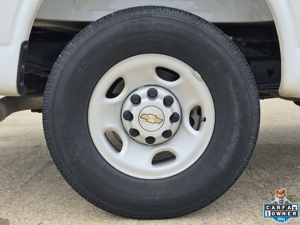 Certified 2025 Chevrolet Express 2500 w/ Driver Convenience Package RWD image 24