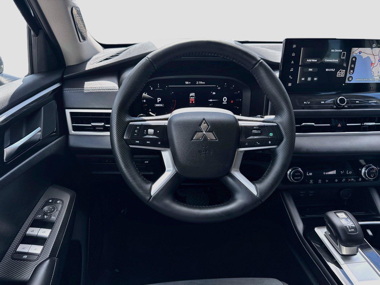 New 2026 Mitsubishi Outlander SE FWD image 10