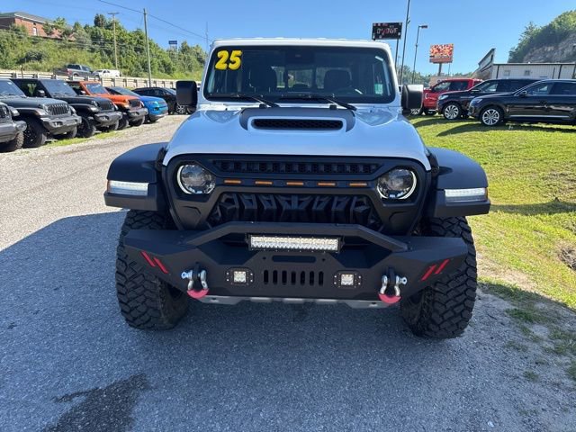 Used 2025 Jeep Gladiator Mojave w/ Convenience Group AWD/4WD image 8