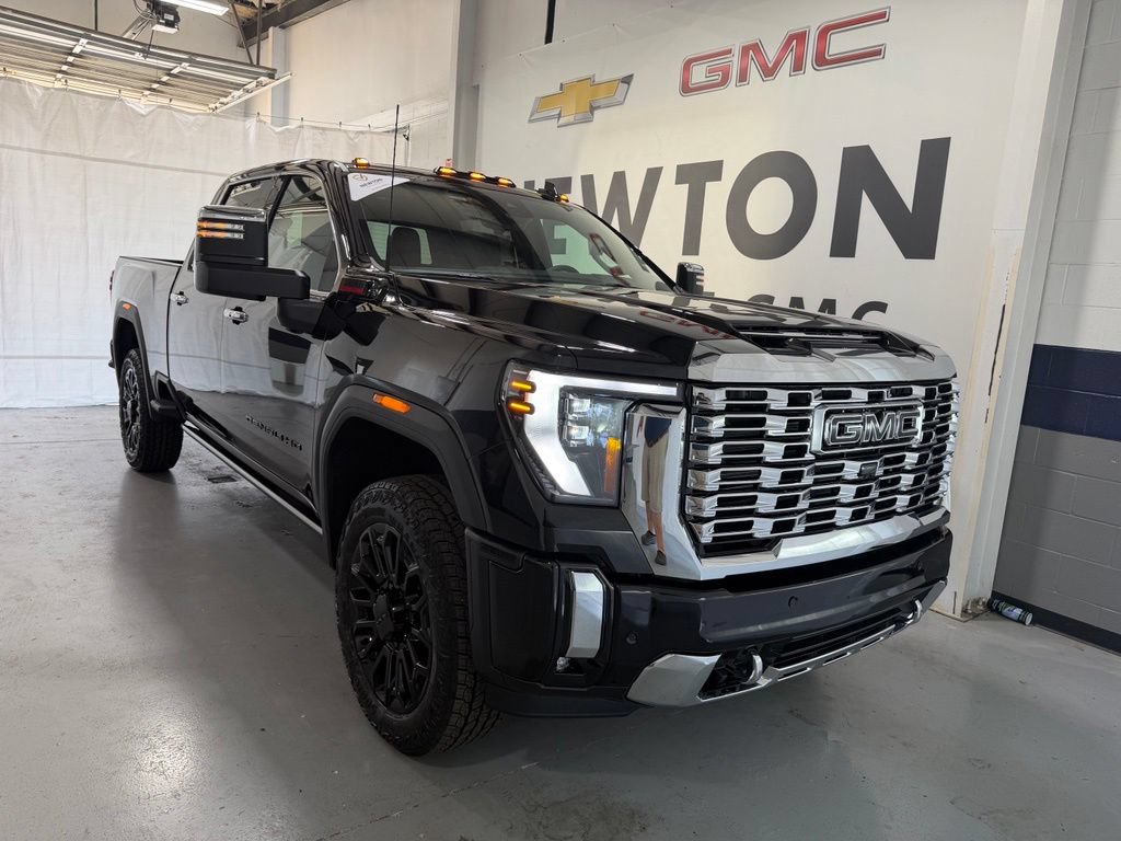 New 2026 GMC Sierra 2500 Denali w/ Denali Reserve Package AWD/4WD image 2