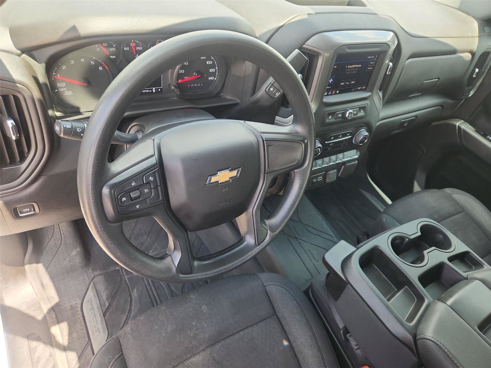 Certified 2025 Chevrolet Silverado 1500 Custom RWD image 10