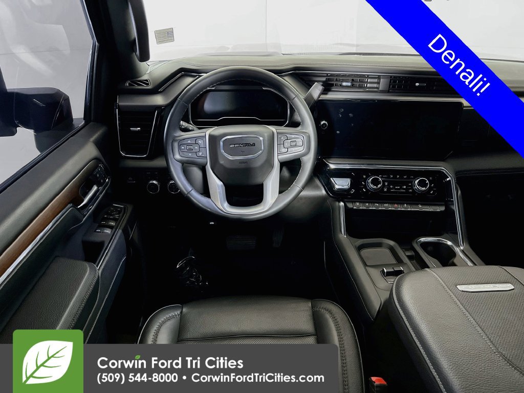 Used 2024 GMC Sierra 2500 Denali w/ Denali Reserve Package AWD/4WD image 26