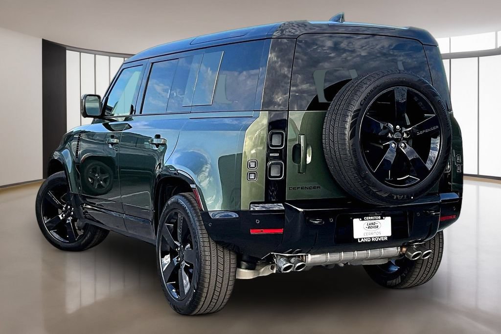 New 2026 Land Rover Defender 110 X-Dynamic SE AWD/4WD image 3