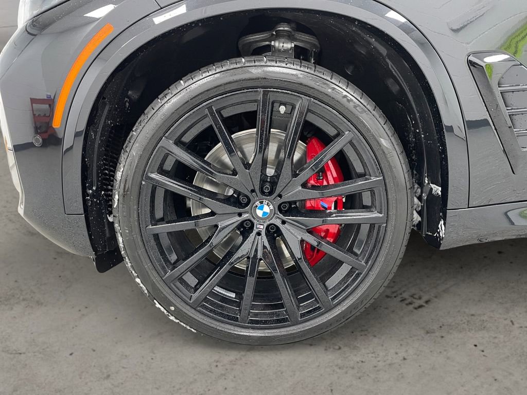 New 2026 BMW X5 M60i image 12
