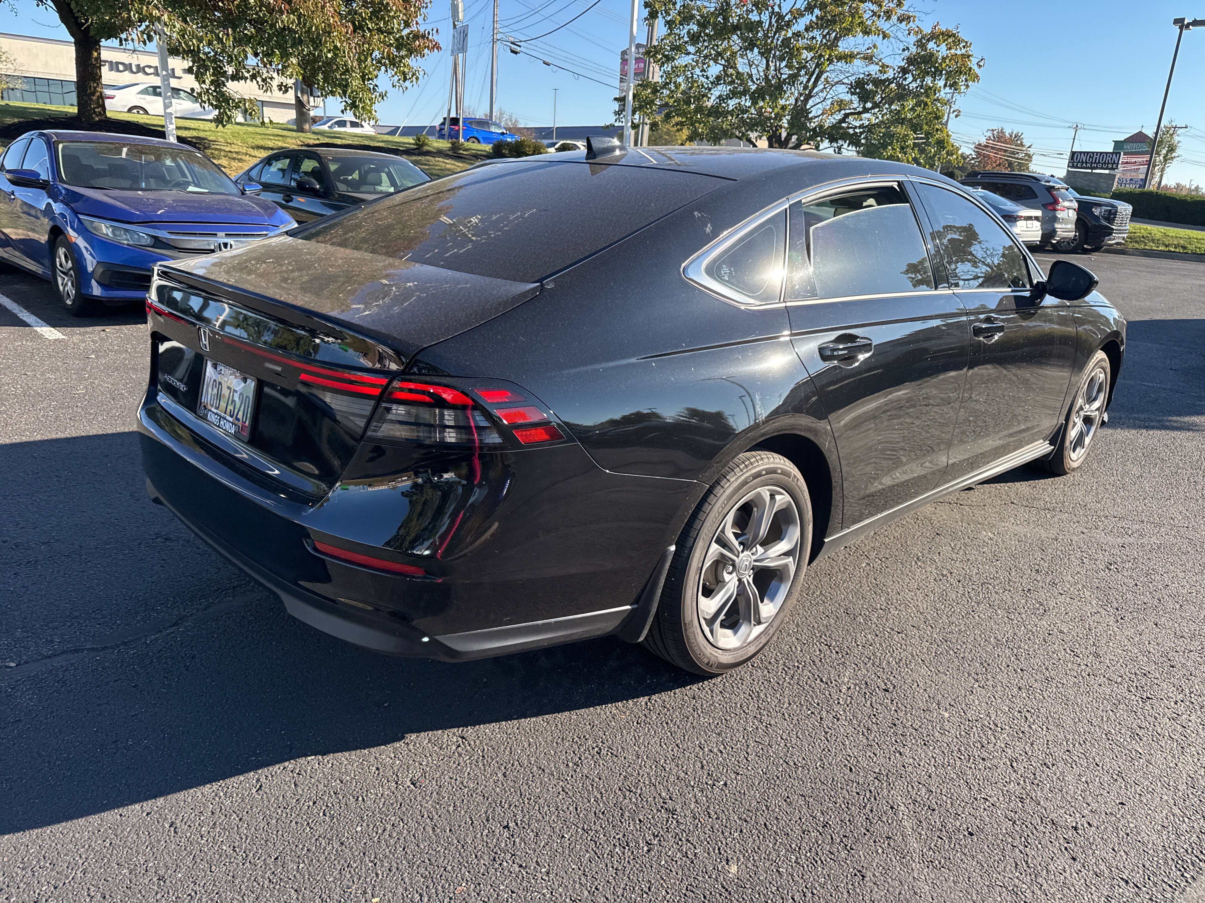 Used 2024 Honda Accord EX image 23