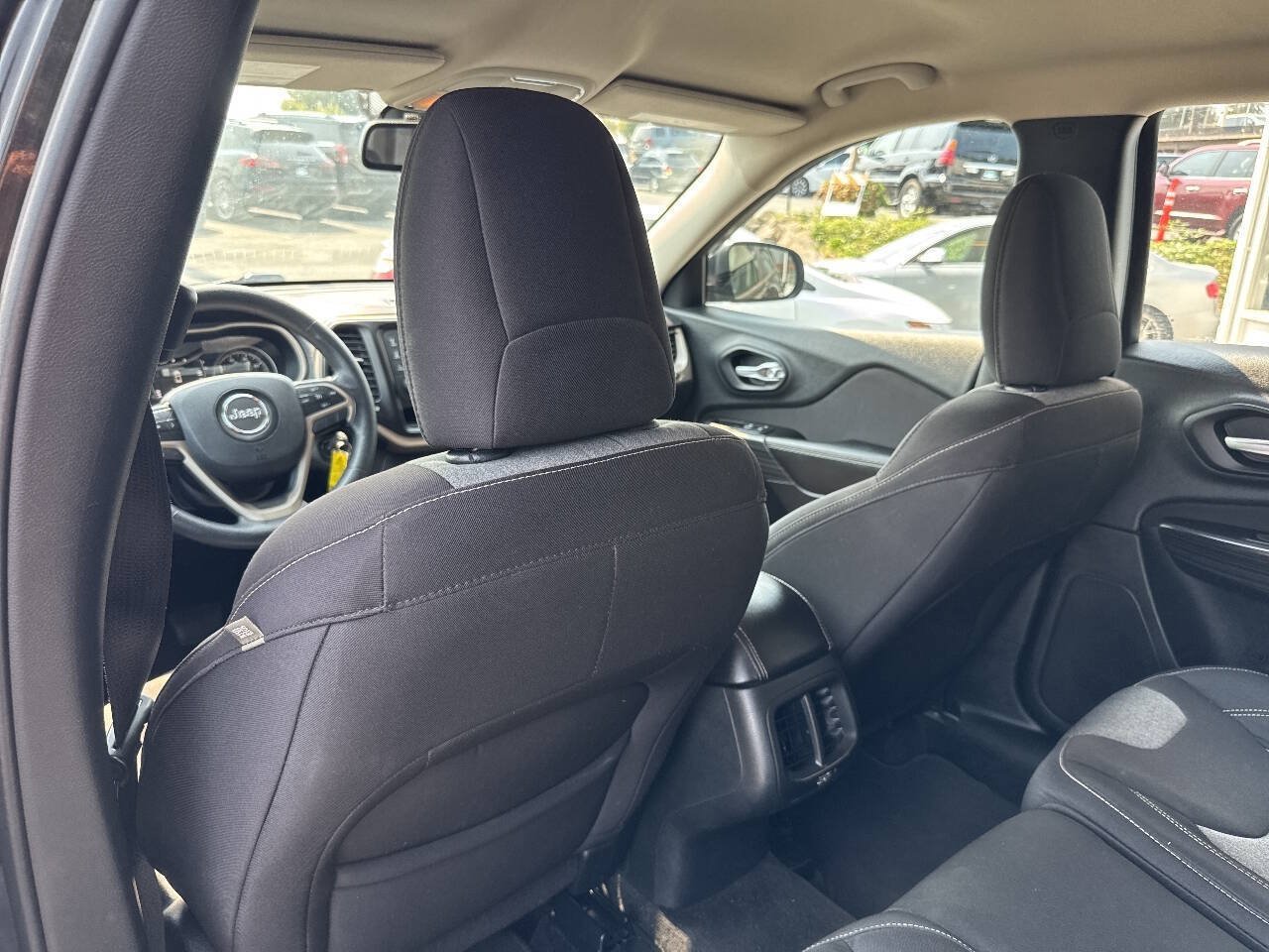 Used 2015 Jeep Cherokee Sport AWD/4WD image 26