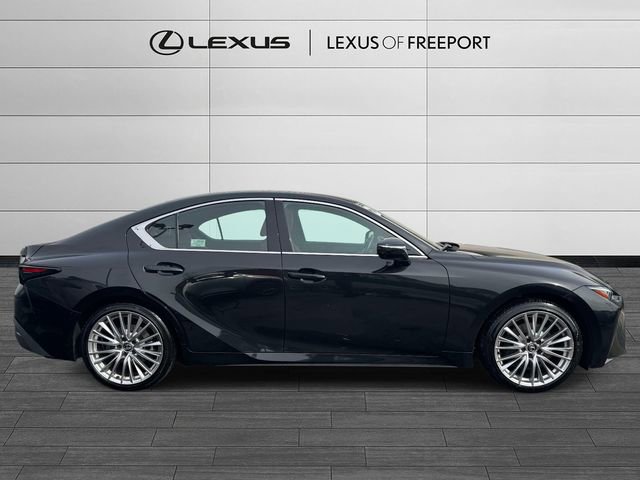 Used 2023 Lexus IS 300 AWD w/ Premium Package image 4
