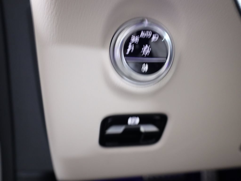 Used 2025 Mercedes-Benz CLE 450 4MATIC Cabriolet image 94