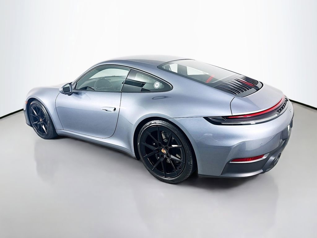 Used 2025 Porsche 911 Carrera T image 3