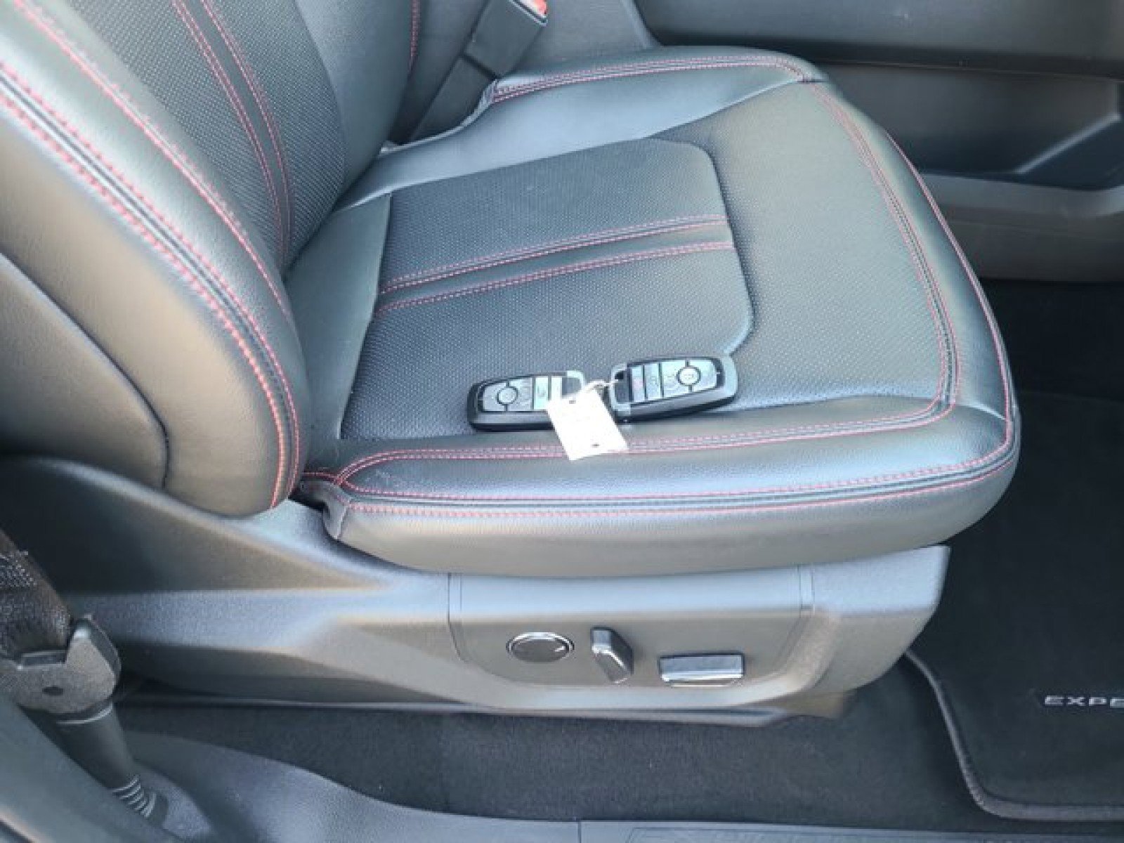 Used 2023 Ford Expedition Max Limited image 24