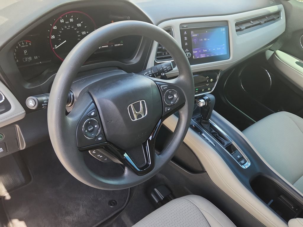 Used 2021 Honda HR-V EX image 11