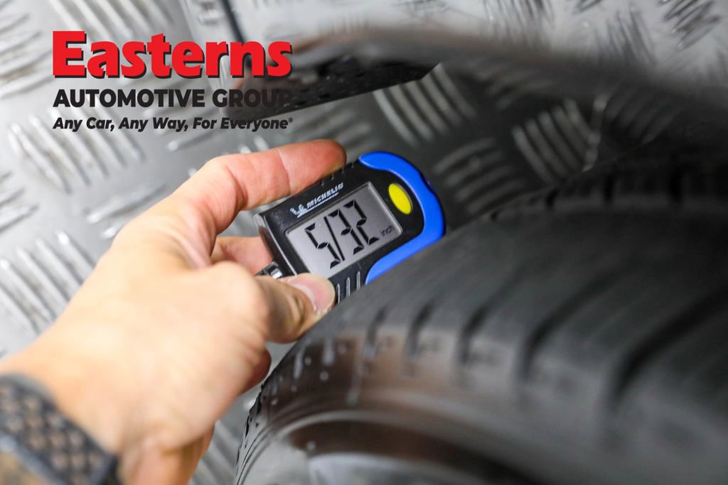 Used 2018 Toyota Avalon XLE Premium image 26