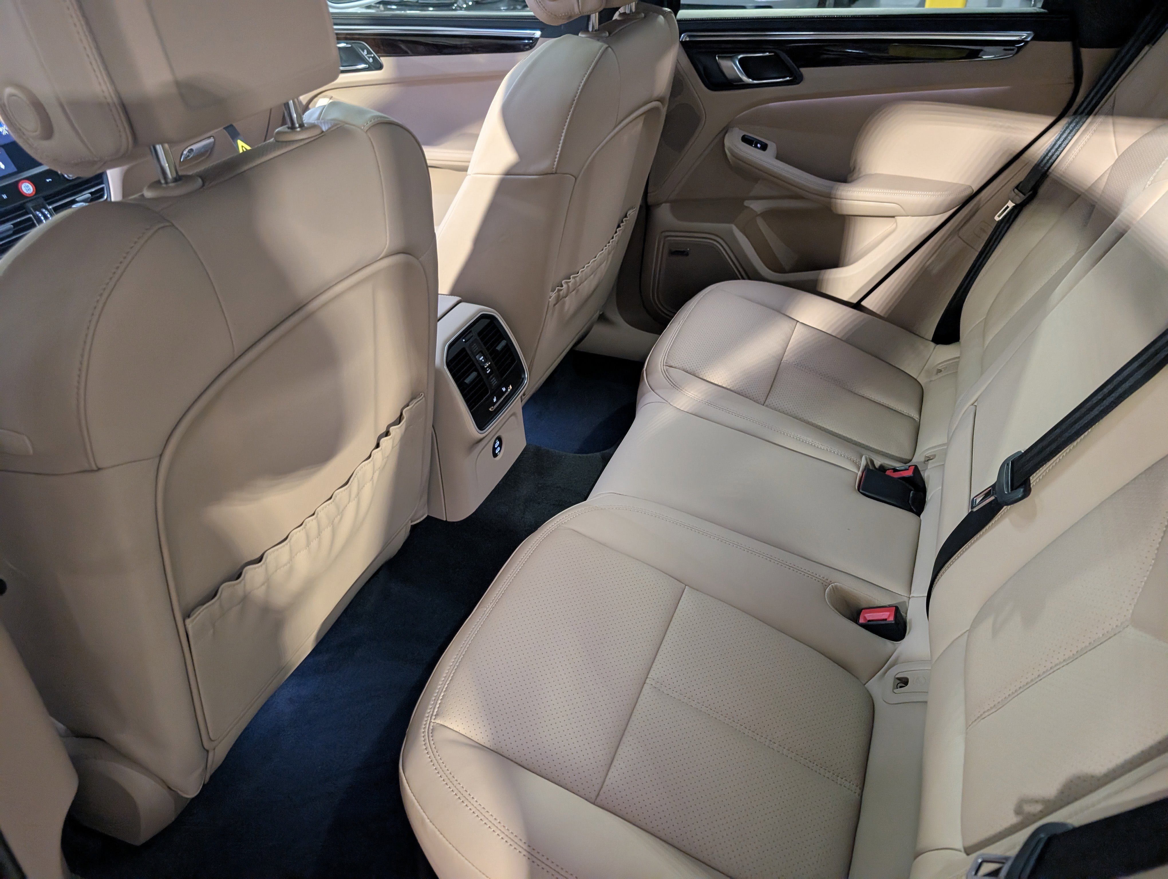 New 2026 Porsche Macan S image 21