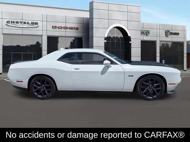 Used 2023 Dodge Challenger R/T w/ Blacktop Package image 2