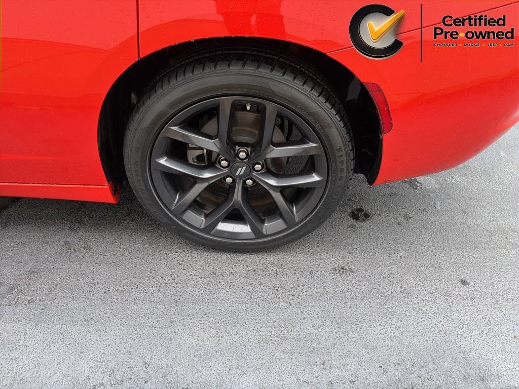 Certified 2022 Dodge Charger SXT w/ Blacktop Package RWD image 16