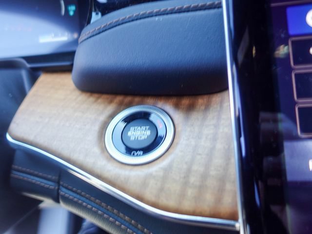 Used 2023 Jeep Grand Cherokee Summit AWD/4WD image 19