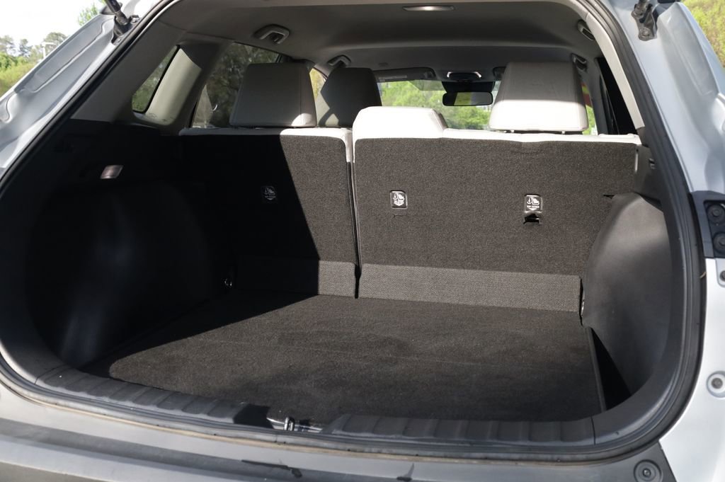 Used 2023 Toyota Corolla Cross LE image 14