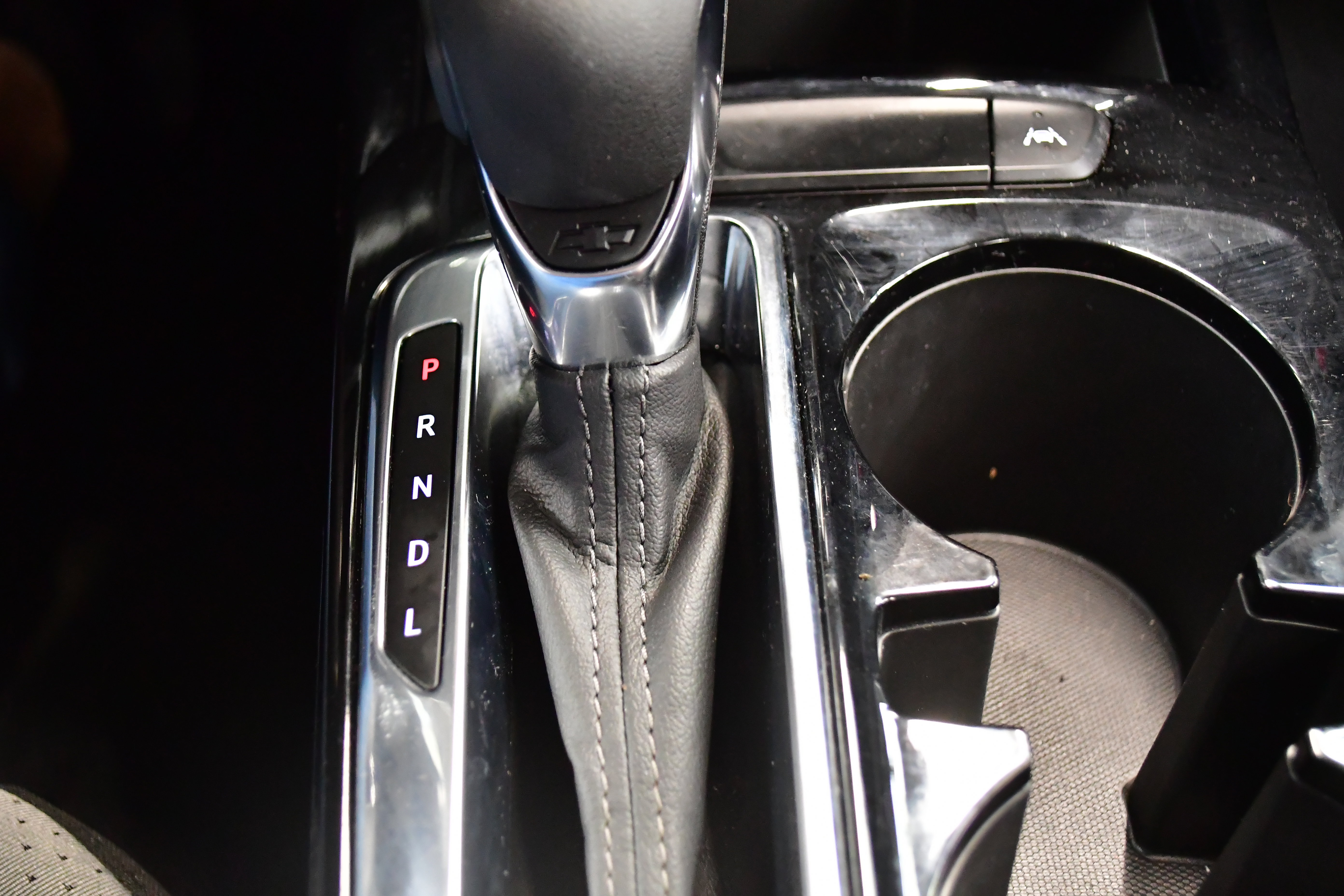 Used 2025 Chevrolet Trax LT w/ LT Convenience Package FWD image 27