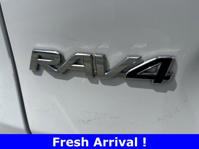 Used 2023 Toyota RAV4 XLE image 12